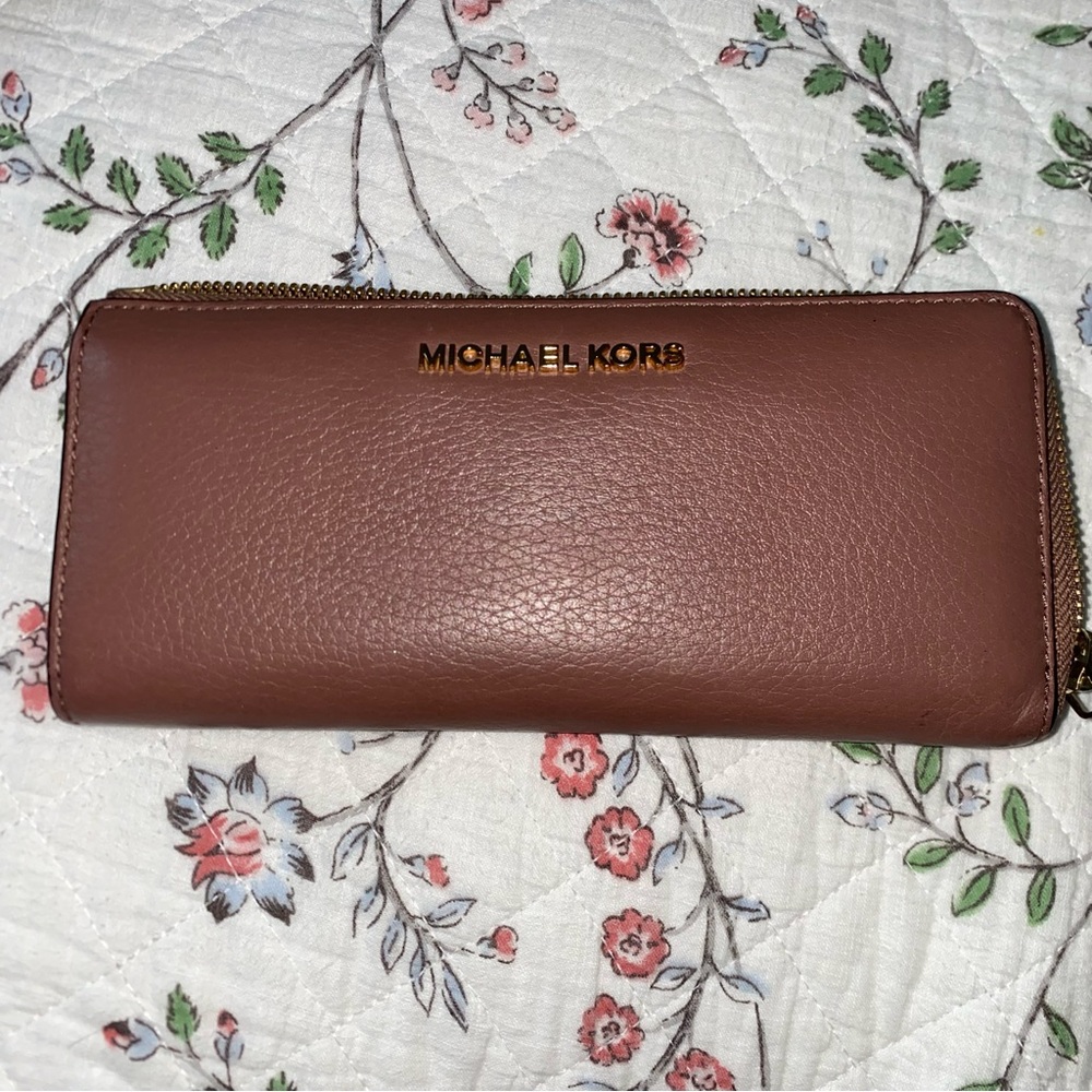Cute Pink Michael Kors wallet
